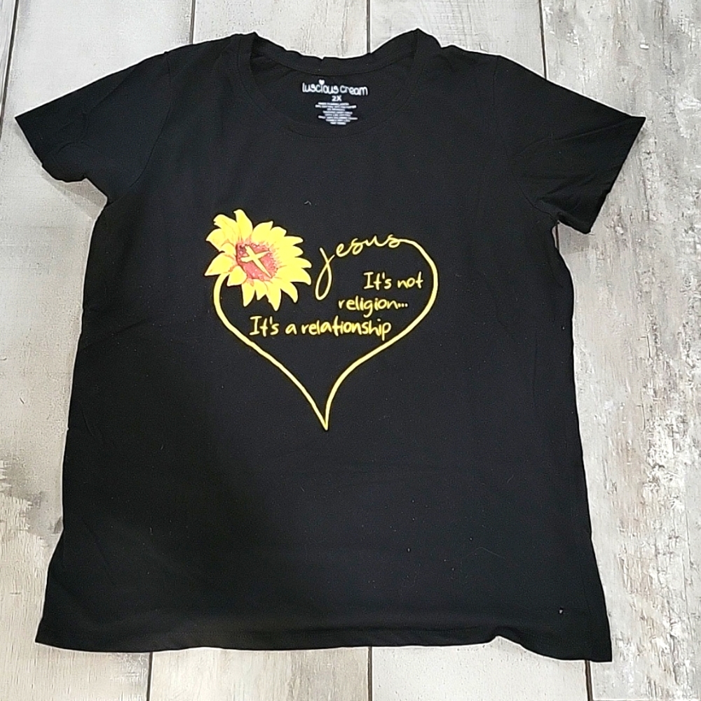 LUSCIOUS cream black t shirt  size 2X  #5A